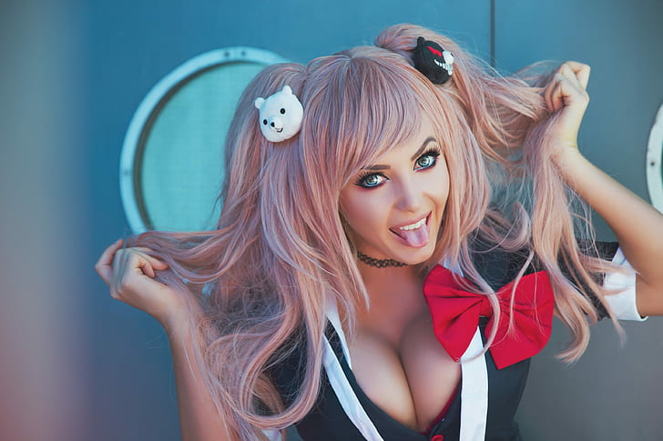 Why is Jessica Nigri model that popular? Rogue Connect